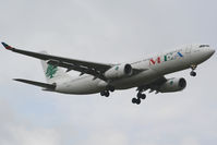 F-OMEA @ EGLL - on final RWY09L - by Wolfgang Kronfuss
