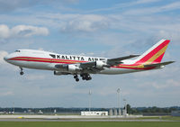 N715CK @ MUC - on short finals to MUC - by Traxler Andreas