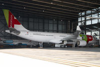 CS-TOK @ VIE - TAP Air Portugal Airbus 330-200 - by Yakfreak - VAP