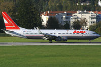 OE-LNT @ LOWI - landing RWY08 - by Wolfgang Kronfuss