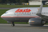 OE-LNT @ LOWI - nices curves! :o) - by Wolfgang Kronfuss