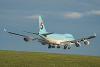 HL7499 @ LOWW - Korean Air Cargo - by Dieter Klammer