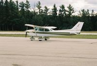 N4772E @ MGN - Taxi for departure RWY 28 @ Harbor Springs Airport (MGN)