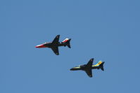 XX195 @ FFD - Royal International Air Tattoo 2006 (with XX205) - by Steve Staunton