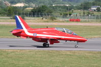 XX260 @ FFD - Royal International Air Tattoo 2006 - by Steve Staunton