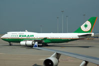 B-16403 @ VHHH - Eva Air B747-400 Combi - by Micha Lueck