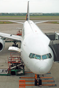 9V-SYL @ RCTP - At Taipei International - by Micha Lueck