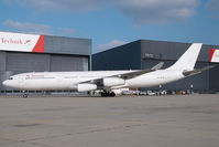 OE-LAK @ VIE - Austrian Airlines Airbus 340-300 - by Yakfreak - VAP
