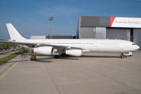 OE-LAK @ VIE - Austrian Airlines Airbus 340-300 - by Yakfreak - VAP