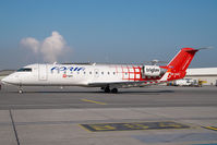 S5-AAD @ VIE - Adria Airways Regionaljet - by Yakfreak - VAP
