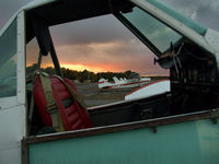 N5673B @ 3B3 - front going through at the end of a oct soaring day - by jwren