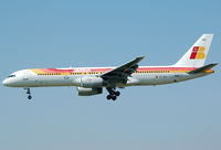 EC-HDV @ LEBL - Nicaragua on final to RWY 25R. - by Jorge Molina