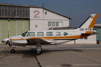 OE-FTE @ VIE - Piper Pa31 Navajo