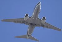 N619AS @ SNA - Alaska B737-790 on short final - by Mike Khansa