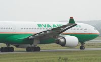 B-16310 @ LOWW - EVA AIR A330 - by Dieter Klammer