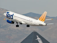 N453UA @ KLAS - Ted Airlines / 1999 Airbus Industrie A320-232 - by Brad Campbell