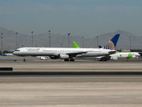 N57857 @ KLAS - Continental Airlines / 2004 Boeing 757-324 - by Brad Campbell