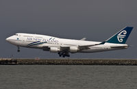 ZK-SUI @ KSFO - landing on rwy 28L. - by Philippe Bleus