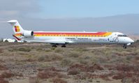 EC-JXZ @ GCRR - Air Nostrum's CLRJ900 - by Terry Fletcher