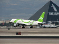 N696DL @ KLAS - Song / 1999 Boeing 757-232