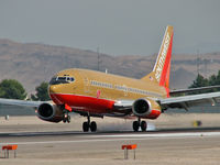 N338SW @ KLAS - Southwest Airlines / 1988 Boeing 737-3H4 - by Brad Campbell