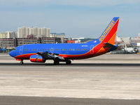 N670SW @ KLAS - Southwest Airlines / 1988 Boeing 737-3G7 - by Brad Campbell