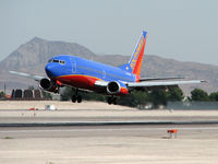N694SW @ KLAS - Southwest Airlines / 1985 Boeing 737-3T5 - by Brad Campbell