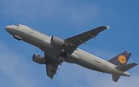 D-AIQK @ LOWW - LUFTHANSA A320-211 - by Dieter Klammer