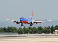 N208WN @ KLAS - Southwest Airlines / 2005 Boeing 737-7H4 - by Brad Campbell
