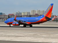 N208WN @ KLAS - Southwest Airlines / 2005 Boeing 737-7H4 - by Brad Campbell
