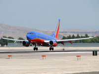 N704SW @ KLAS - Southwest Airlines / 1998 Boeing 737-7H4 - by Brad Campbell