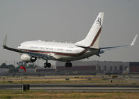 N737BZ @ KLGB - Second picture, just to show the winglets. Landing rwy 30. - by Philippe Bleus