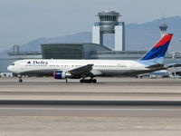 N137DL @ KLAS - Delta Airlines / 1991 Boeing 767-332