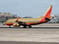 N788SA @ KLAS - Southwest Airlines / 2000 Boeing 737-7H4 / My 3200th upload. - by Brad Campbell