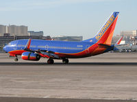 N218WN @ KLAS - Southwest Airlines / 2005 Boeing 737-7H4 - by Brad Campbell
