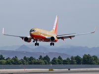 N726SW @ KLAS - Southwest Airlines / 1999 Boeing 737-7H4 - by Brad Campbell