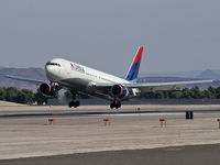 N131DN @ KLAS - Delta Airlines / 1990 Boeing 767-332 - by Brad Campbell