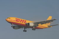 OO-DLC @ EBBR - arrival to rwy 25L