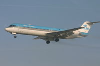 PH-OFA @ EBBR - arrival of flight KL1723 to rwy 25L