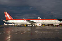 D-ALSD @ VIE - LTU A321 - by Yakfreak - VAP
