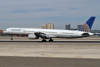 N75853 @ KLAS - Continental Airlines / 2002 Boeing 757-324 - by Brad Campbell