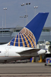 N75854 @ KLAS - Continental Airlines / 2002 Boeing 757-324 - by Brad Campbell