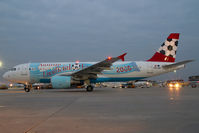 OE-LBU @ VIE - Austrian Airlines Airbus 320 in Euro 2008 colors