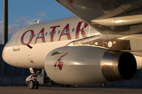 OE-LOS @ VIE - Qatar Airways Airbus A321 - by Yakfreak - VAP