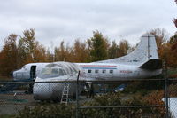 N93204 @ KTEB - Martin 202A