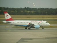 OE-LDD @ LOWW - Austrian