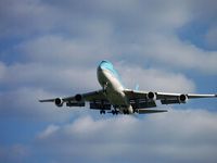 HL7607 @ LOWW - Korean Air B 747-400