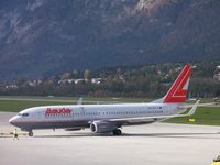 OE-LNS @ LOWI - Lauda Air