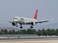 N514US @ KLAS - Northwest Airlines / 1986 Boeing 757-251