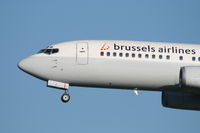 OO-VEJ @ EBBR - descending to rwy 25L